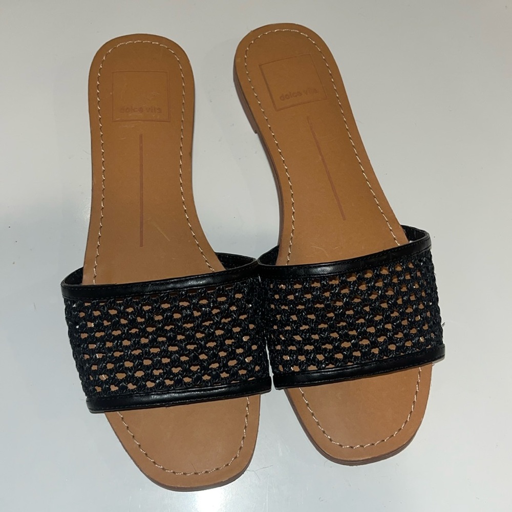 Slides brand new dolce vita